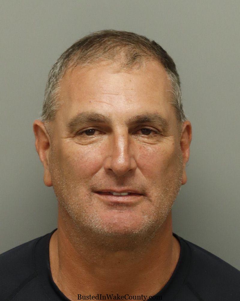 9C06C6C6-7921-4FF8-BC63-1F0E24F65904