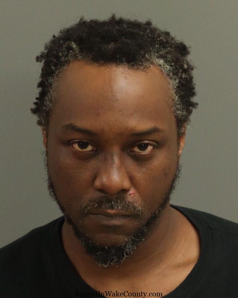 {DD35CE2E-CF98-4CD3-A303-2D749F1033BB}